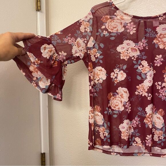 No Boundaries burgundy red Floral Mesh bell Ruffle Sleeve Blouse sheer whimsy M - Picture 3 of 8